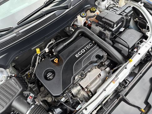 Used 2019 Chevrolet Equinox LT image 13