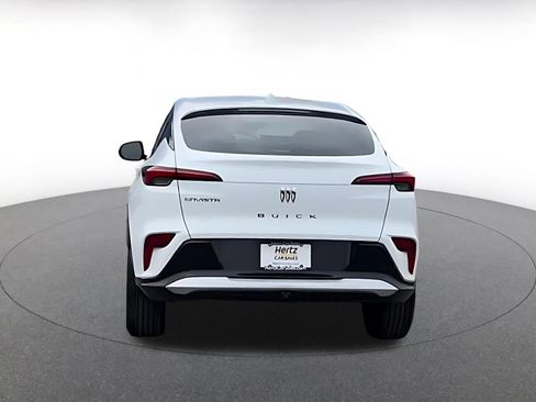 Used 2025 Buick Envista Sport Touring image 14