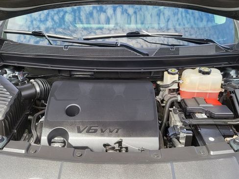 Used 2020 Chevrolet Traverse Premier w/ LPO, Floor Liner Package FWD image 45