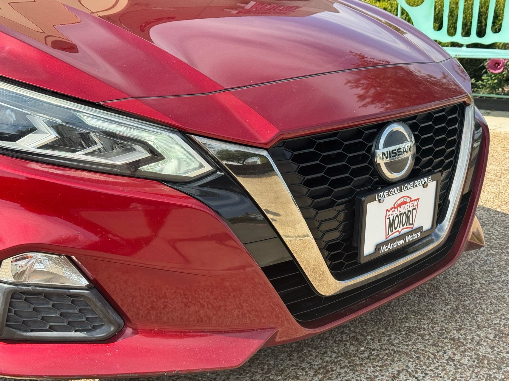 Used 2020 Nissan Altima 2.5 SR FWD image 2