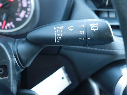 Used 2021 Toyota RAV4 LE image 15