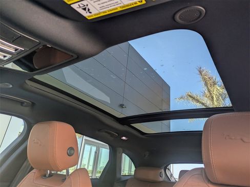 New 2026 Jaguar F-PACE R-Dynamic S image 22