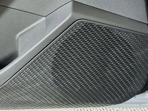 Used 2023 Honda Accord Touring image 18