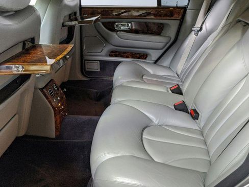 Used 2000 Rolls-Royce Silver Seraph image 30