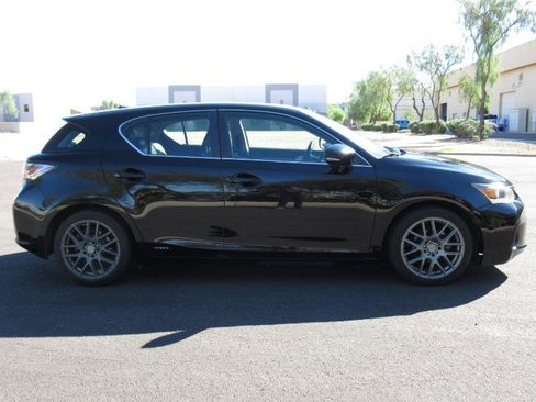 Used 2013 Lexus CT 200h image 5