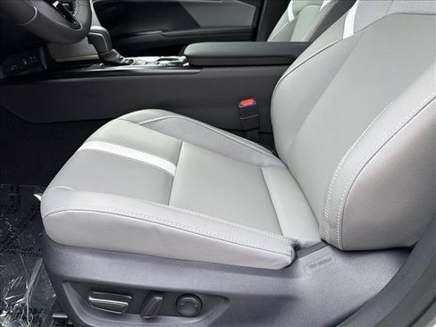 New 2026 Toyota Camry SE FWD image 12