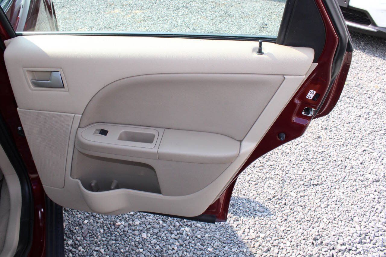 Used 2006 Ford Five Hundred Limited AWD/4WD image 22