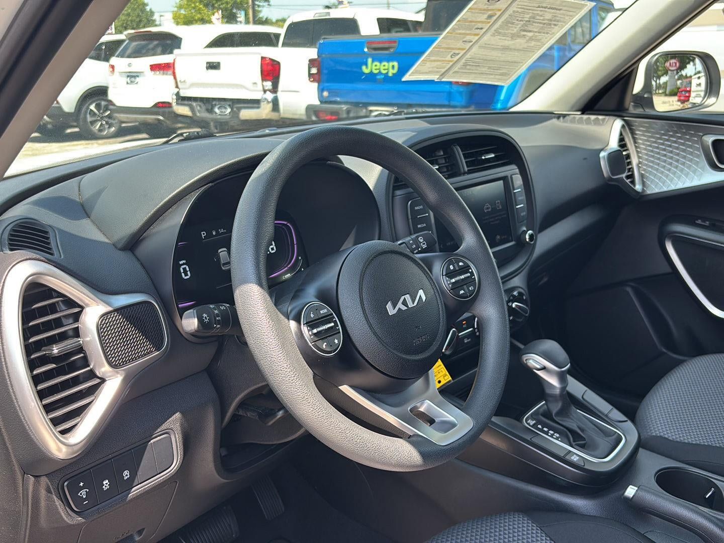Certified 2025 Kia Soul LX FWD image 9