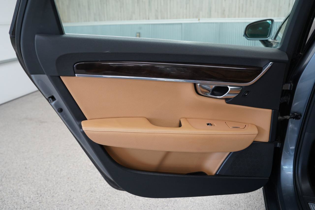 Used 2018 Volvo S90 T5 Momentum w/ Convenience Package FWD image 36
