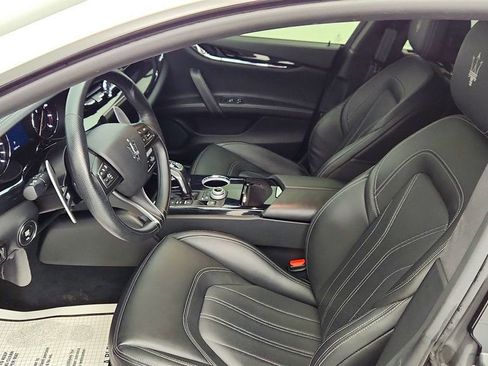 Used 2022 Maserati Quattroporte Modena image 20