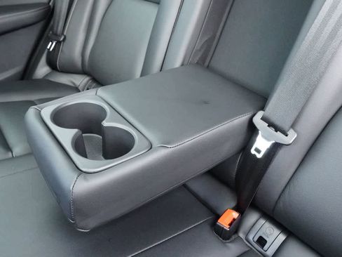 Used 2023 Nissan Rogue SL w/ SL Premium Package image 18