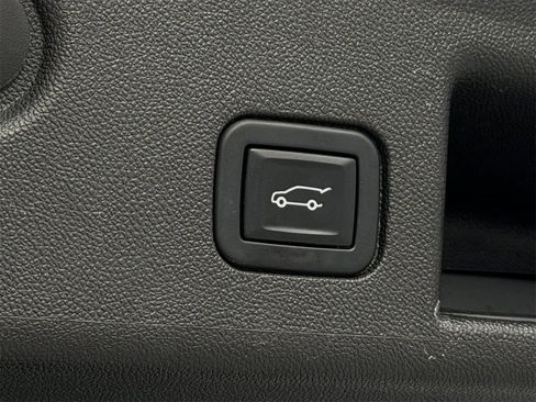 Certified 2022 Chevrolet Equinox RS image 28