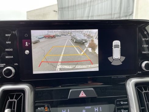 Certified 2023 Kia Sorento S w/ Panoramic Sunroof Package image 19