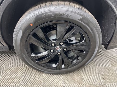 New 2026 Buick Encore GX Sport Touring image 4