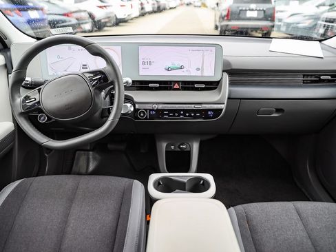 Used 2024 Hyundai Ioniq 5 SEL RWD image 12