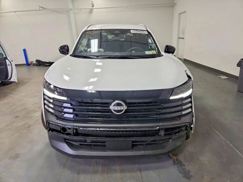 Used 2026 Nissan Kicks SV AWD/4WD image 5