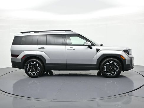 Used 2025 Hyundai Santa Fe SEL AWD/4WD image 5