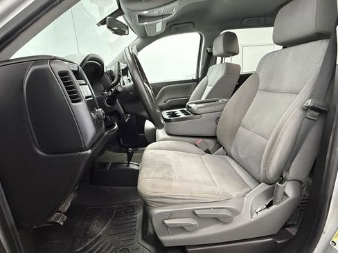 Used 2018 Chevrolet Silverado 1500 Custom w/ Custom Value Package image 10