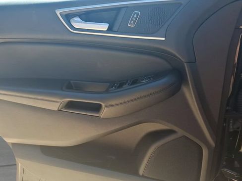 Used 2024 Ford Edge SEL AWD/4WD image 16