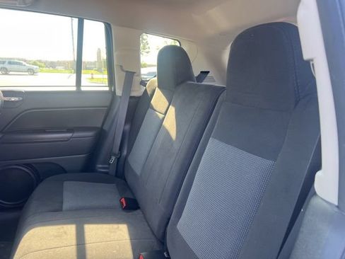 Used 2016 Jeep Compass Sport w/ Power Value Group FWD image 16