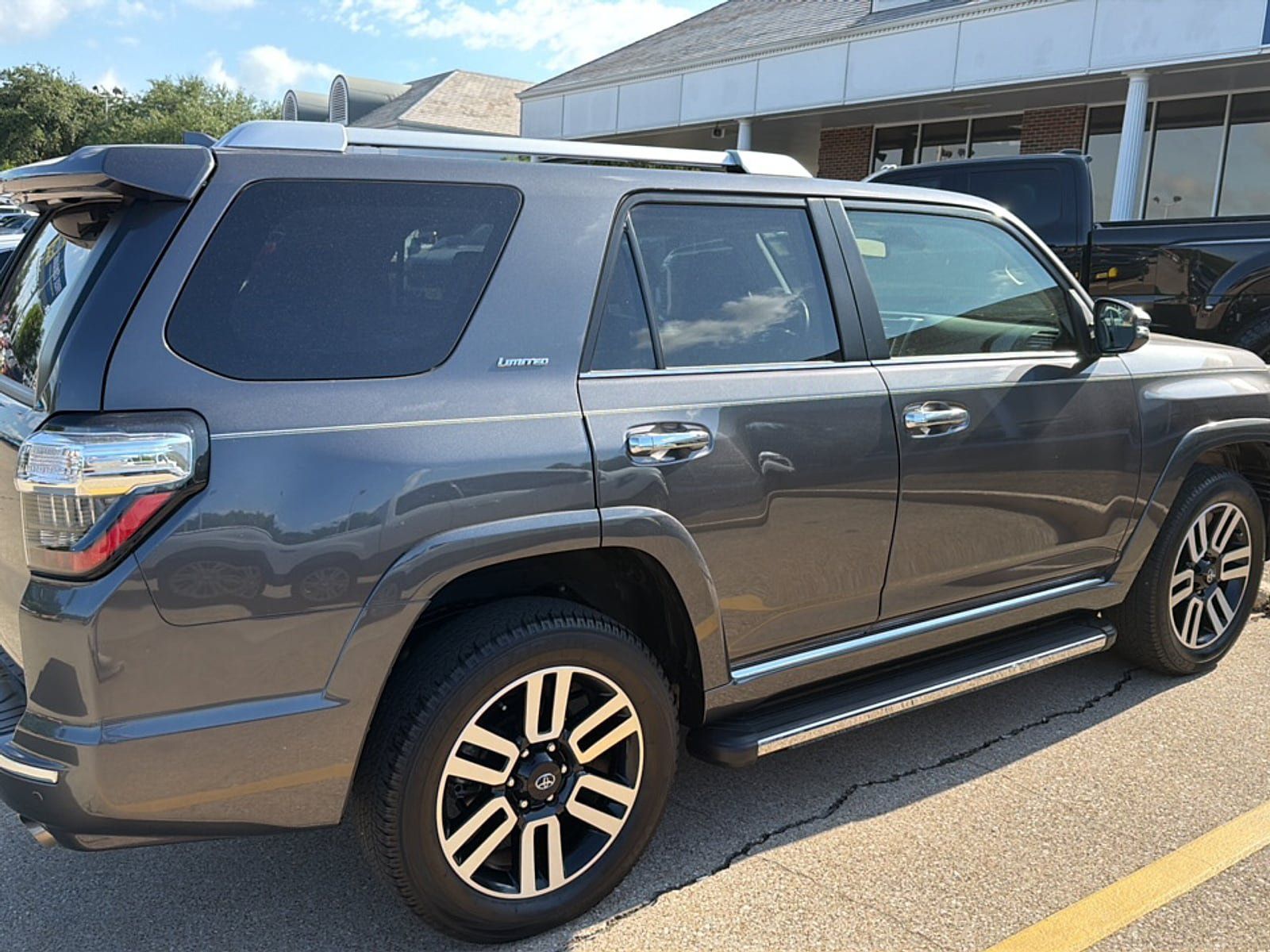 Used 2023 Toyota 4Runner Limited AWD/4WD image 10