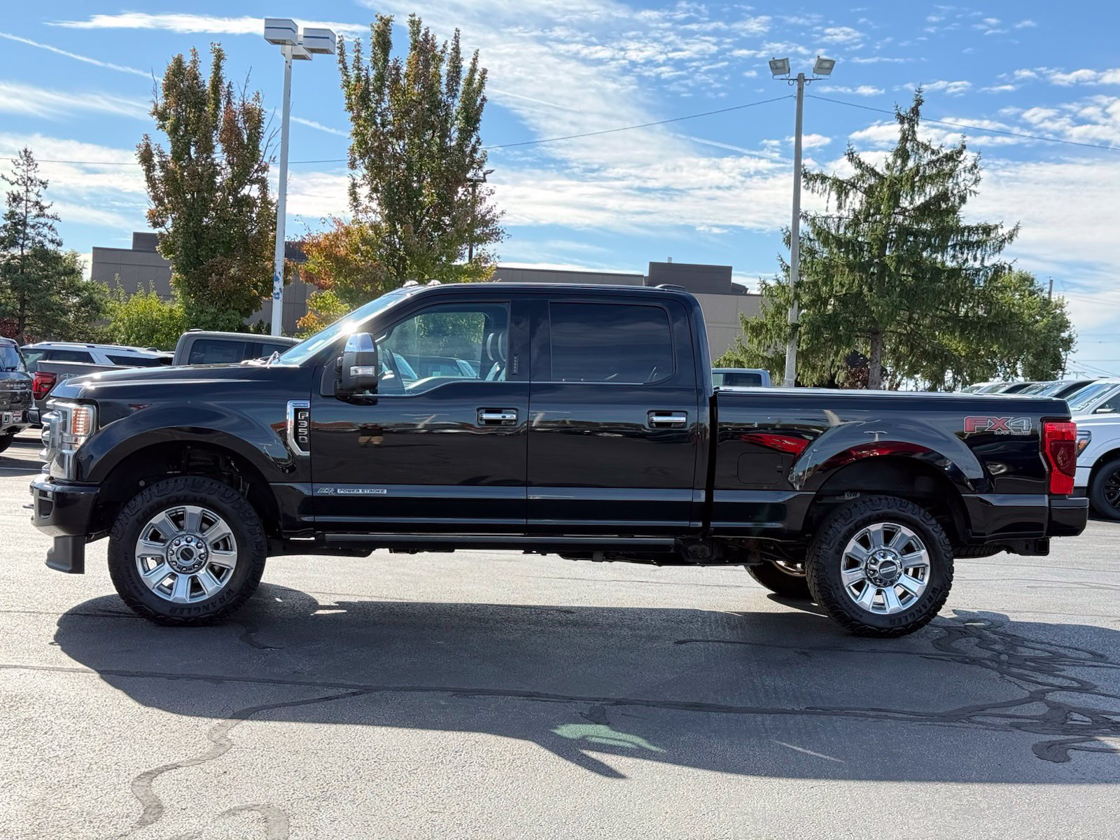 Used 2020 Ford F350 Platinum w/ FX4 Off-Road Package AWD/4WD image 7