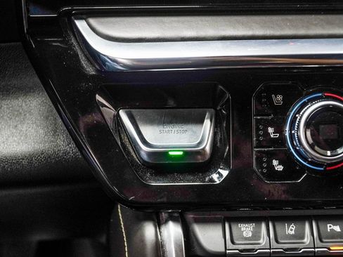 Used 2024 GMC Sierra 2500 Denali Ultimate image 21