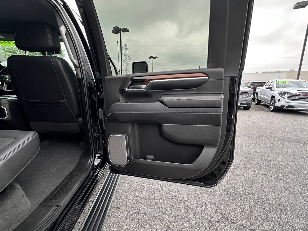 Used 2024 GMC Sierra 2500 Denali w/ Denali Reserve Package AWD/4WD image 18