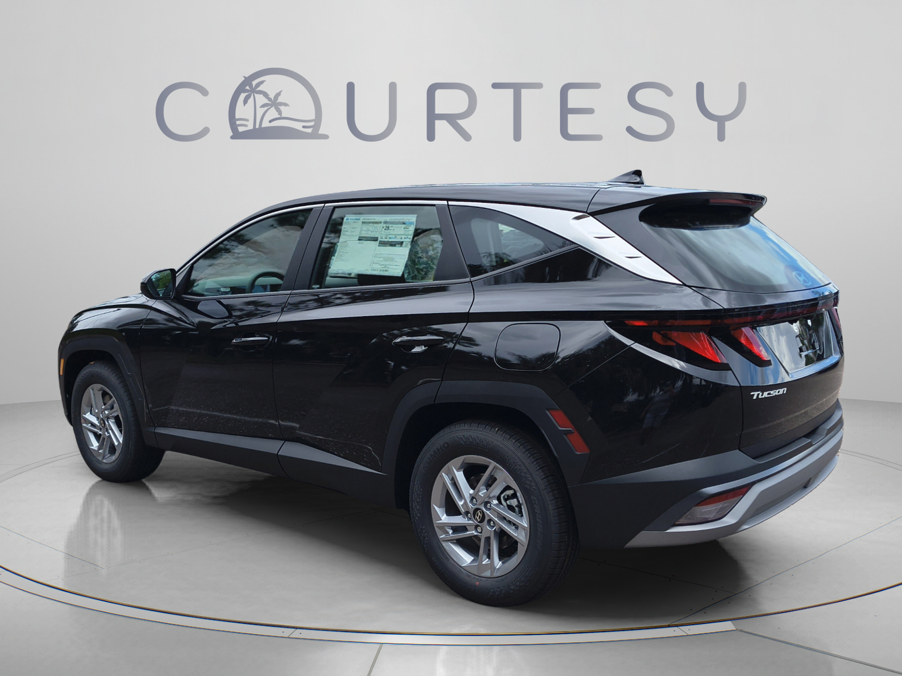 New 2026 Hyundai Tucson SE FWD image 3