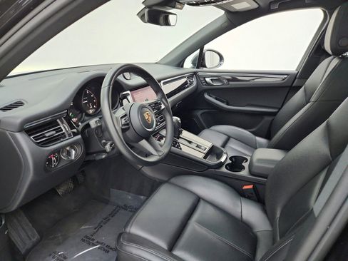Used 2024 Porsche Macan Turbo AWD/4WD image 13