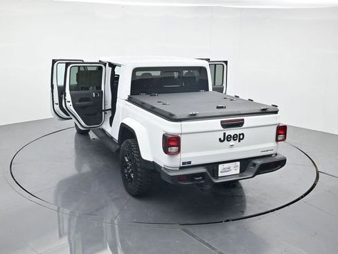 Used 2025 Jeep Gladiator Sport AWD/4WD image 40