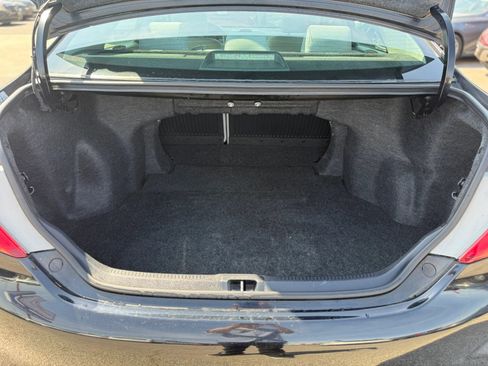 Used 2014 Toyota Camry LE image 31