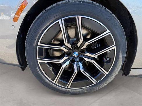 New 2026 BMW 750e xDrive w/ Executive Package image 14