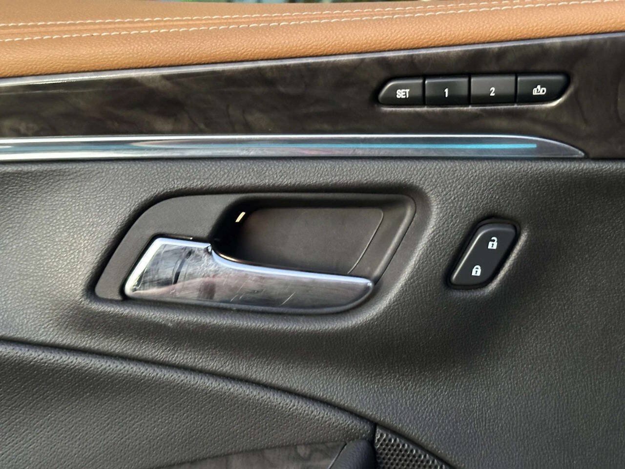 Used 2015 Chevrolet Impala LTZ FWD image 32
