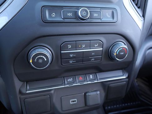 Used 2020 Chevrolet Silverado 1500 Custom w/ Custom Value Package image 47