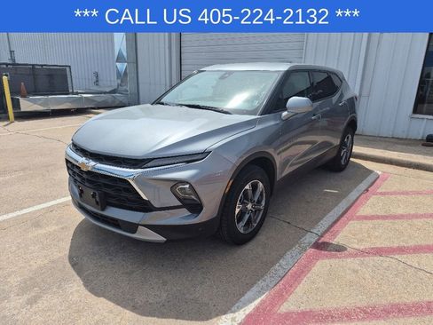 Used 2025 Chevrolet Blazer LT AWD/4WD image 1