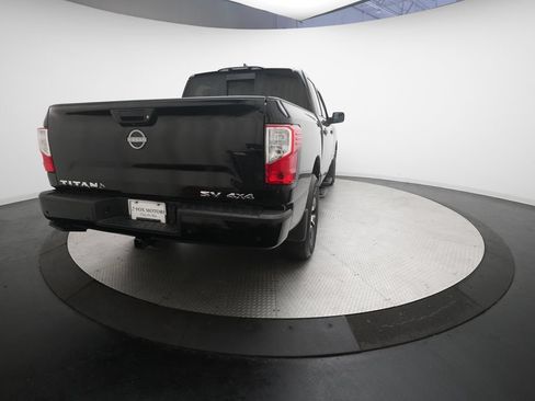 Used 2024 Nissan Titan SV w/ SV Convenience Package AWD/4WD image 13