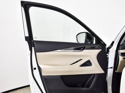 Used 2022 INFINITI QX60 Luxe w/ Performance Audio Package image 18