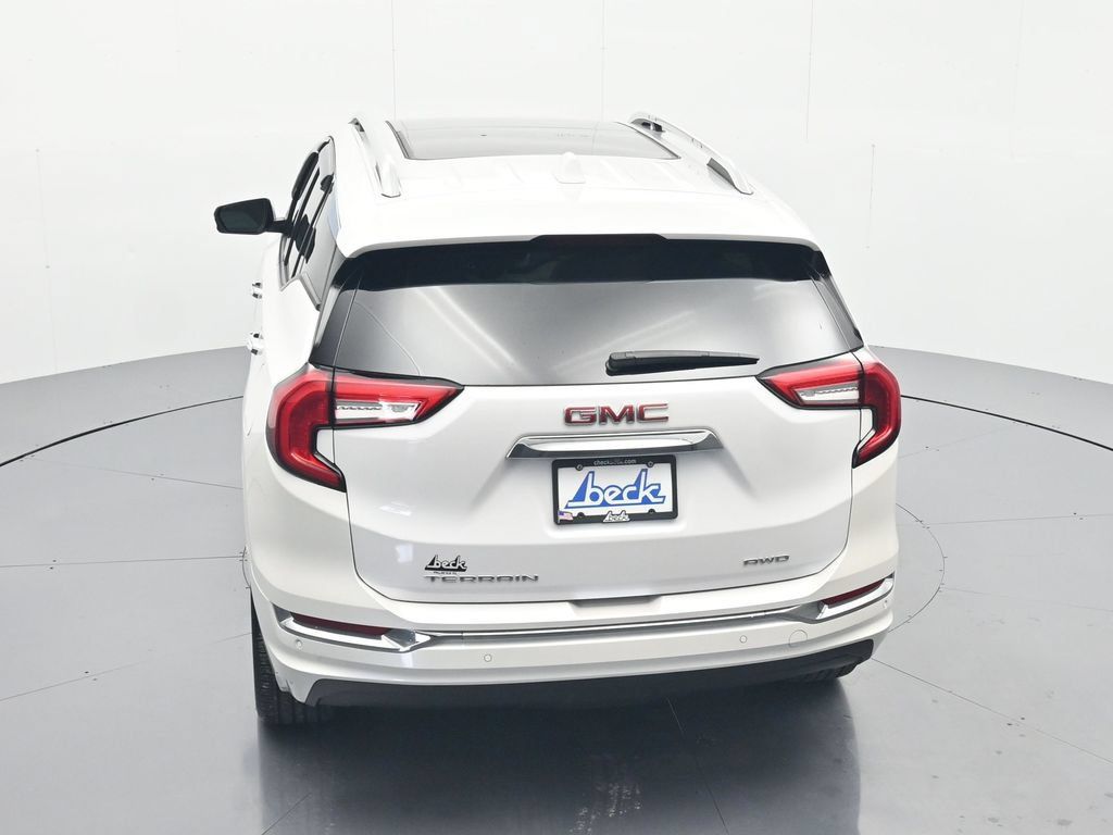 Used 2024 GMC Terrain Denali w/ Denali Premium Package AWD/4WD image 35