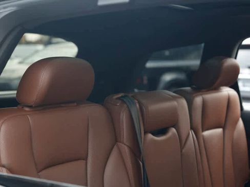 Used 2018 Audi Q7 3.0T Prestige w/ Prestige Package image 24