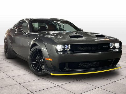 Used 2023 Dodge Challenger SRT Hellcat image 2