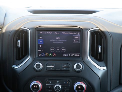 Used 2022 GMC Sierra 2500 AT4 w/ AT4 Premium Plus Package image 15