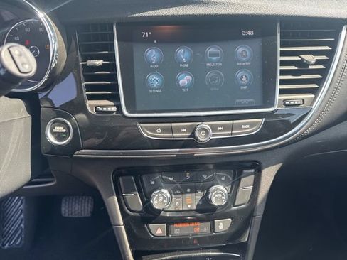 Used 2017 Buick Encore Essence FWD image 21