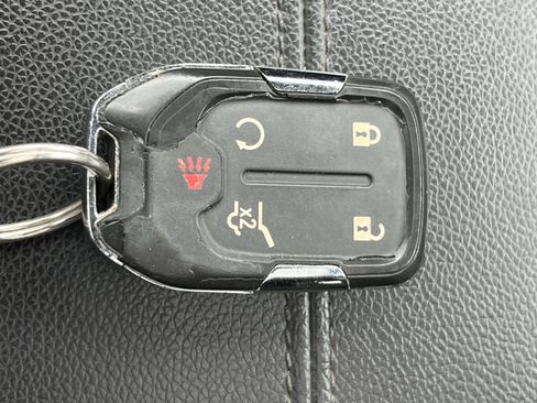 Used 2019 GMC Terrain SLT w/ Preferred Package AWD/4WD image 36