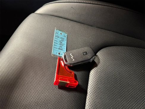 Certified 2024 Kia Sportage EX image 32