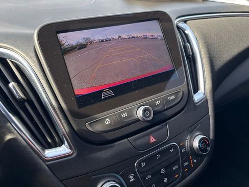 Used 2019 Chevrolet Malibu LT w/ Driver Confidence Package image 34