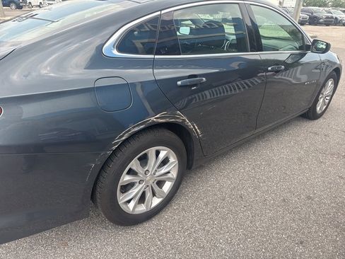 Used 2021 Chevrolet Malibu LT FWD image 5