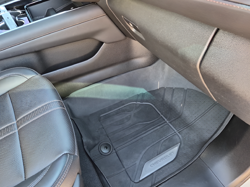 Used 2025 Chevrolet Tahoe High Country RWD image 39