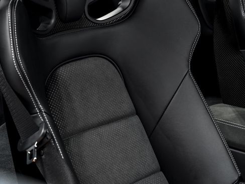 Used 2022 Porsche 911 GT3 image 37