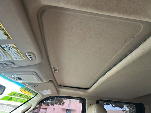 Used 2015 Ford F250 Lariat w/ Lariat Ultimate Package AWD/4WD image 18